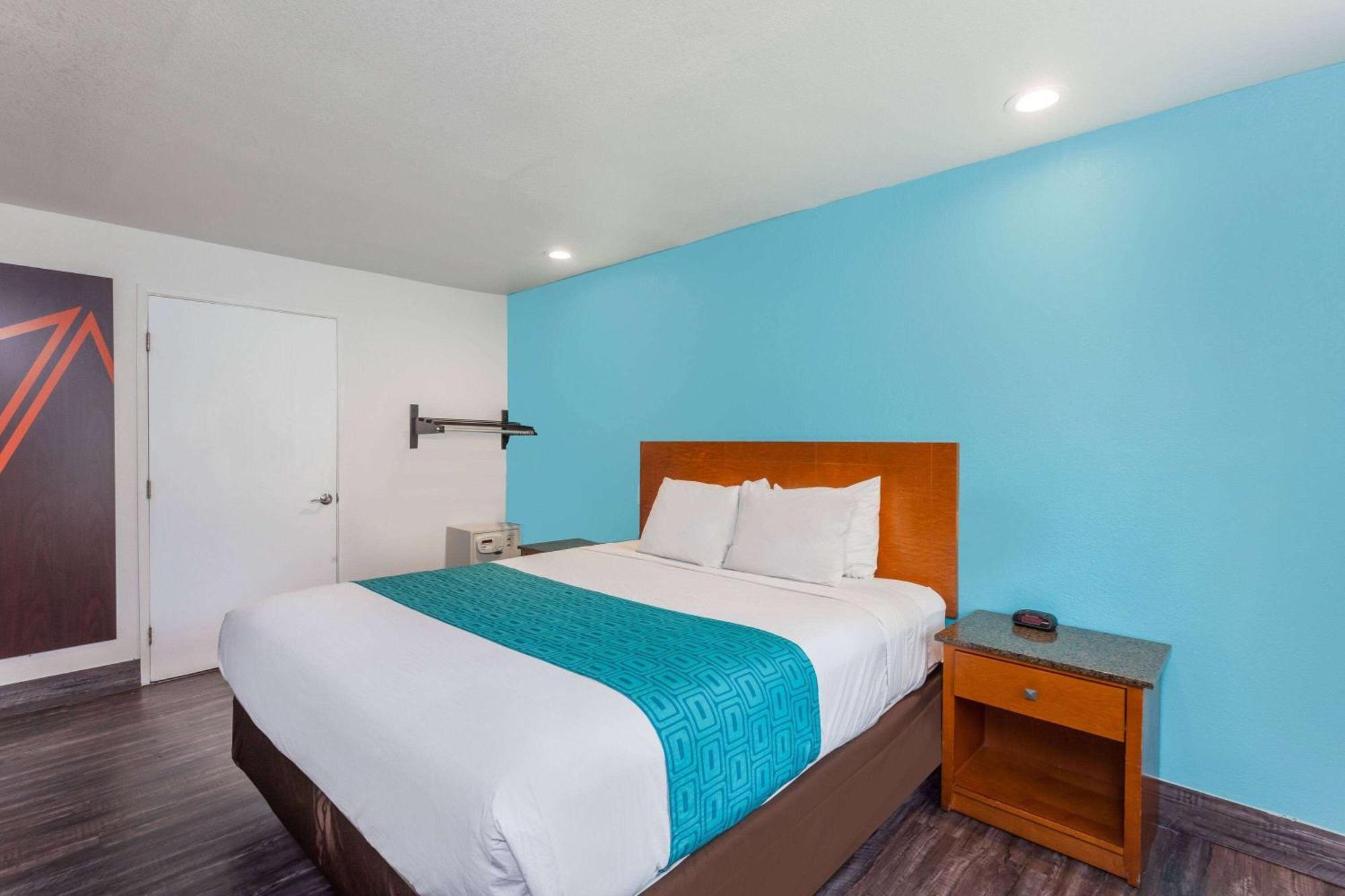 Howard Johnson By Wyndham National City/San Diego South Zewnętrze zdjęcie