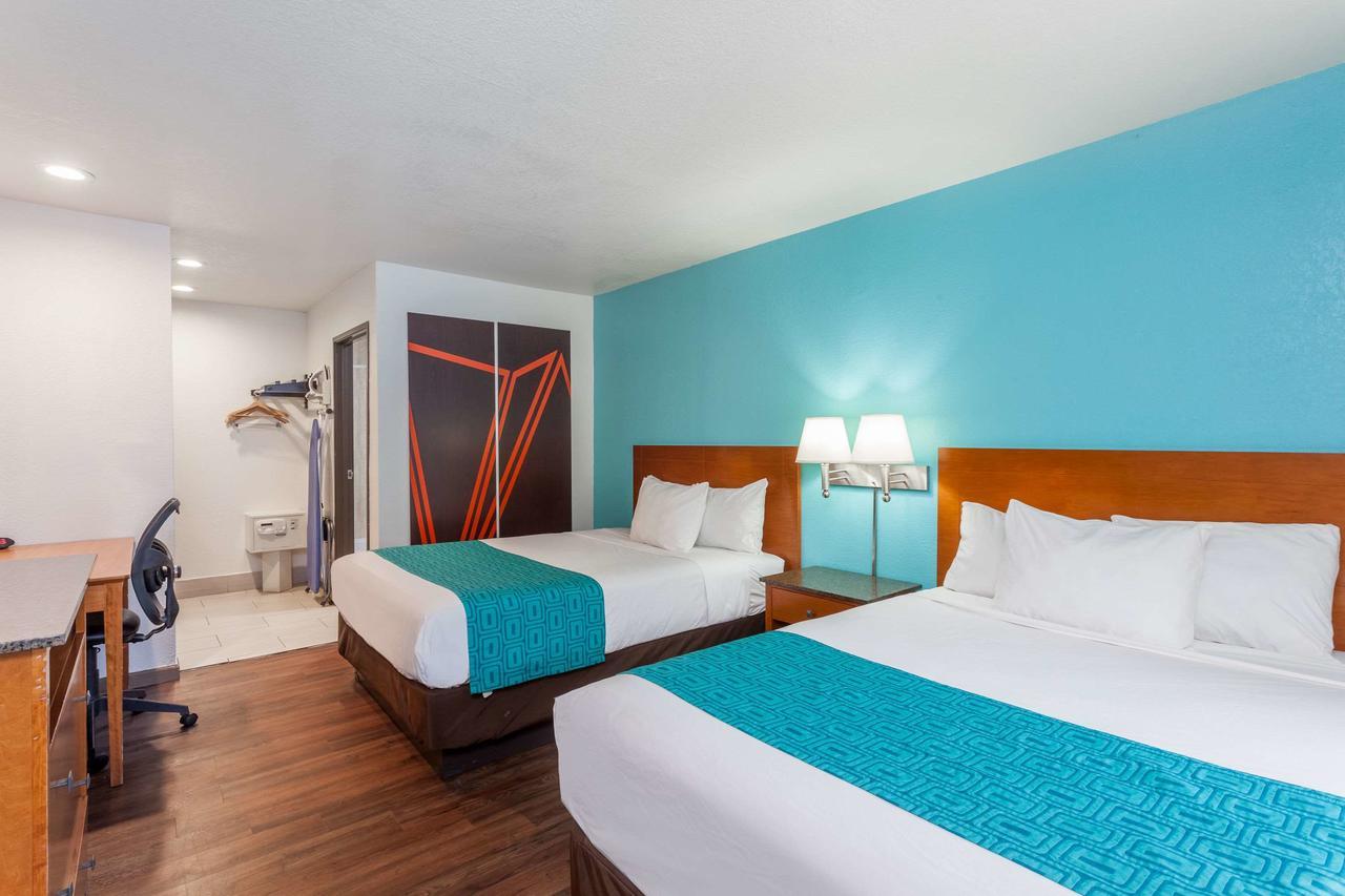 Howard Johnson By Wyndham National City/San Diego South Zewnętrze zdjęcie